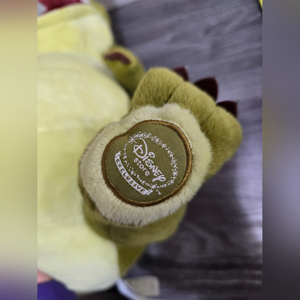 Disney Store Princess And The Frog Louis Plush - Picture 3 of 4